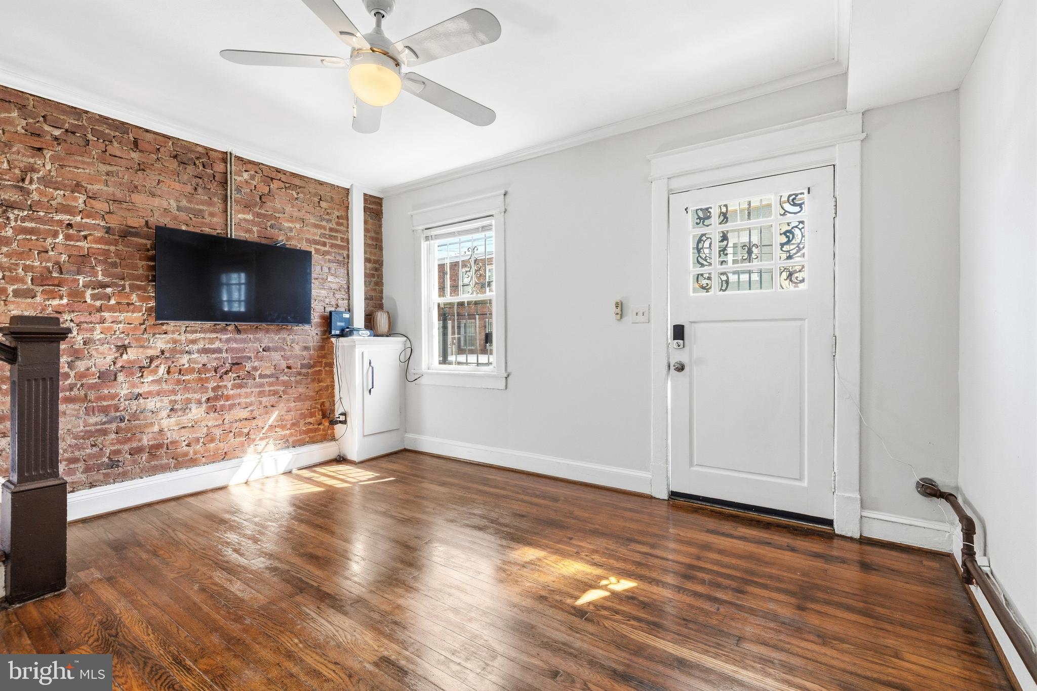 1938 Capitol Avenue Northeast Washington, DC 20002 - Photo 3 of 28 Living room