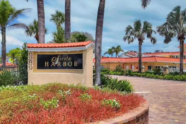 $374,900 | 1350 North Portofino Drive, Unit 107, Sarasota, FL 34242