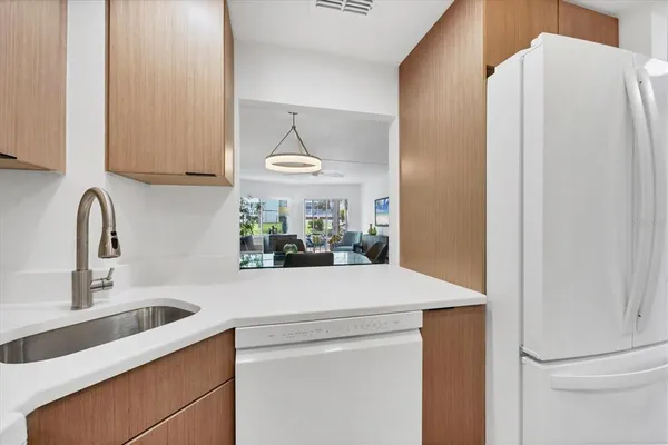 $374,900 | 1350 North Portofino Drive, Unit 107, Sarasota, FL 34242