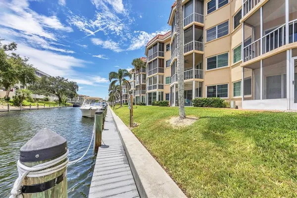 $374,900 | 1350 North Portofino Drive, Unit 107, Sarasota, FL 34242