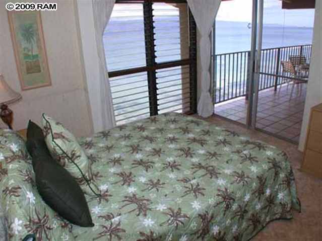 3732 Lower Honoapiilani Road, Unit 403 Lahaina, HI 96761 - Photo 10 of 13 Gallery Image 10