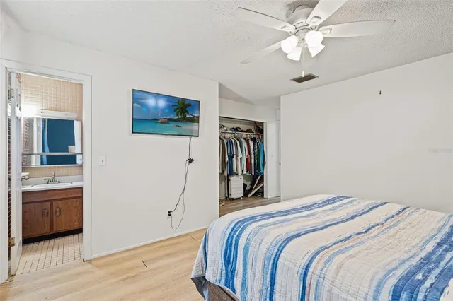 $400,000 | 509 South Oakwood Avenue, Brandon, FL 33511