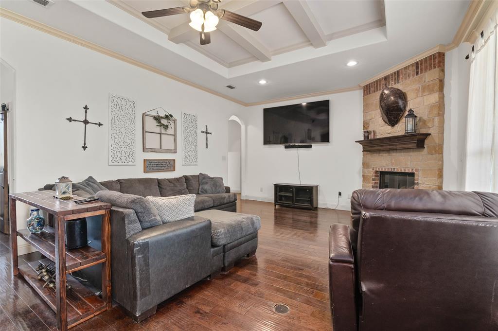 705 La Paloma Road Sanger, TX 76266 - Photo 13 of 29