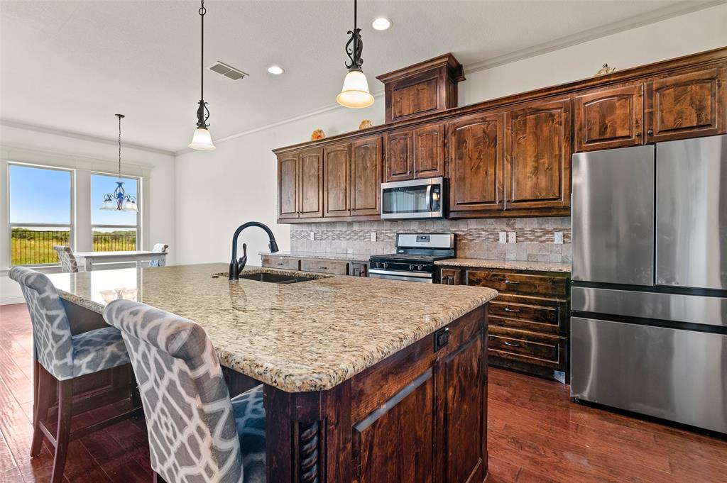 705 La Paloma Road Sanger, TX 76266 - Photo 6 of 29