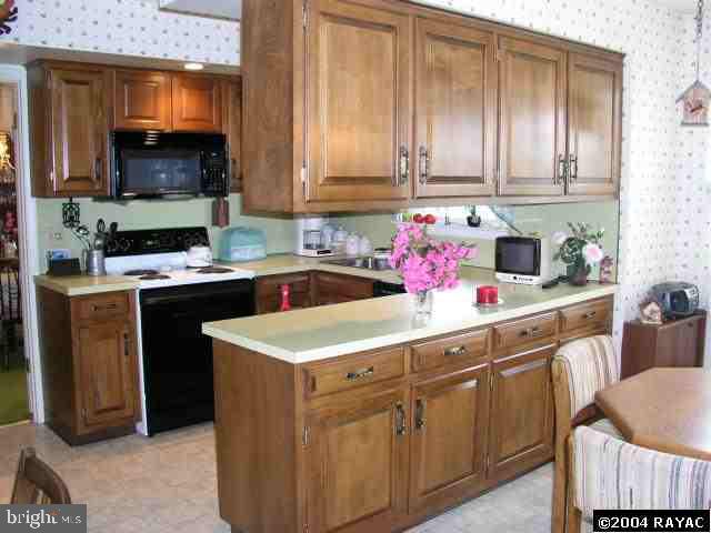 3425 Becket Road York, PA 17402 - Photo 3 of 6 Gallery Image 3