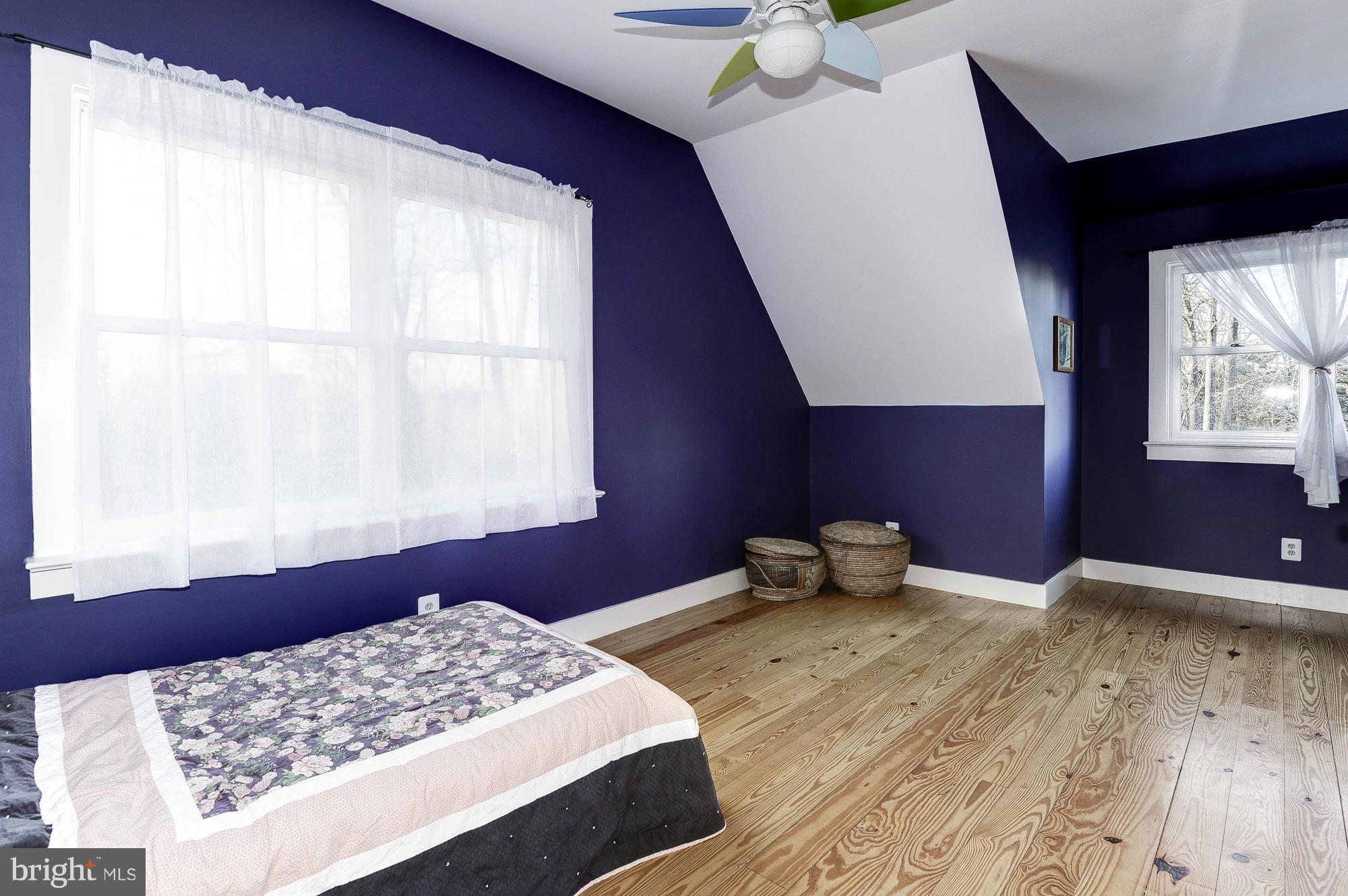 19820 Telegraph Springs Road Purcellville, VA 20132 - Photo 22 of 30 3rd of five bedrooms