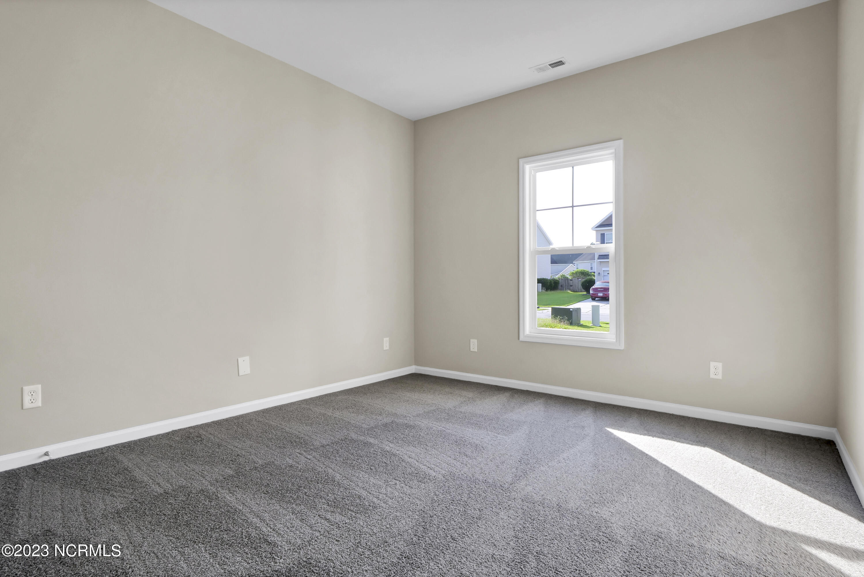 335 Kingston Road Jacksonville, NC 28546 - Photo 24 of 31 23