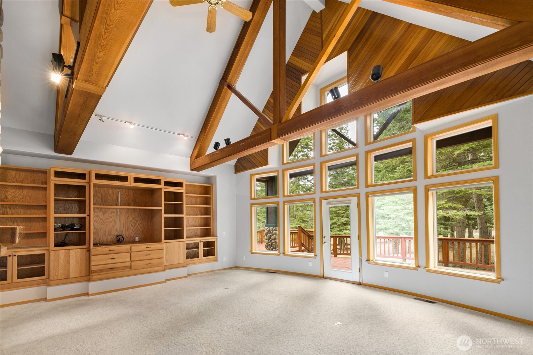 1770 South Cle Elum Ridge Road Cle Elum, WA 98922 - Photo 5 of 34