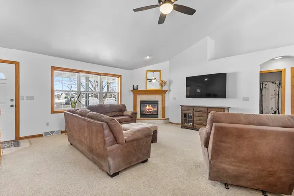 $499,900 | 2937 Firethorn Court, Suamico, WI 54313