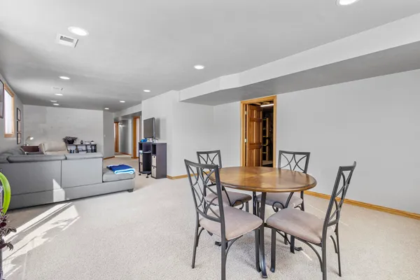 $499,900 | 2937 Firethorn Court, Suamico, WI 54313