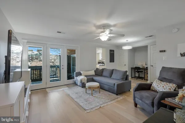 $3,200 | 1417 Oronoco Street, Unit 26, Alexandria, VA 22314