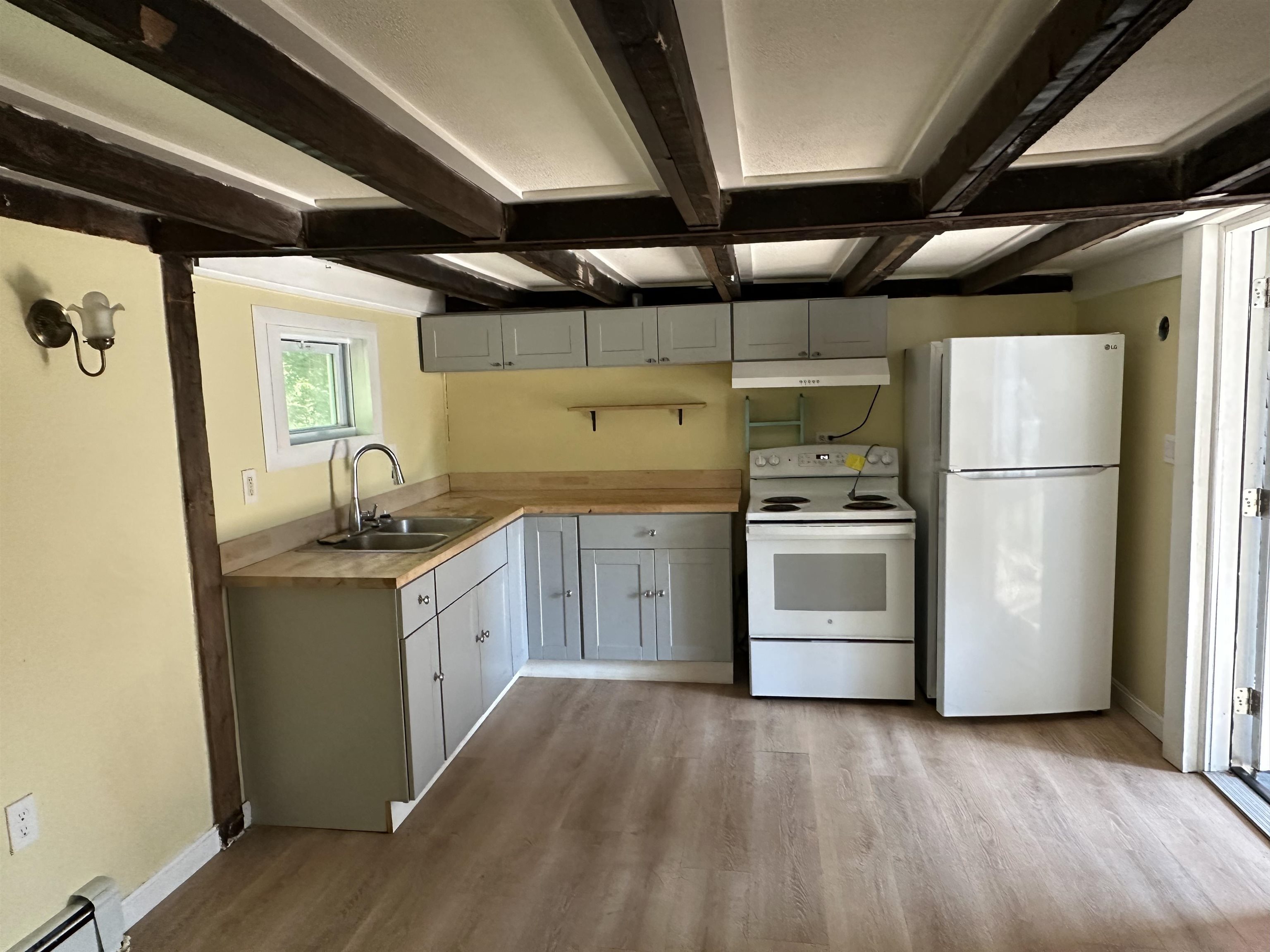 13 Central Square Troy, NH 03465 - Photo 5 of 12