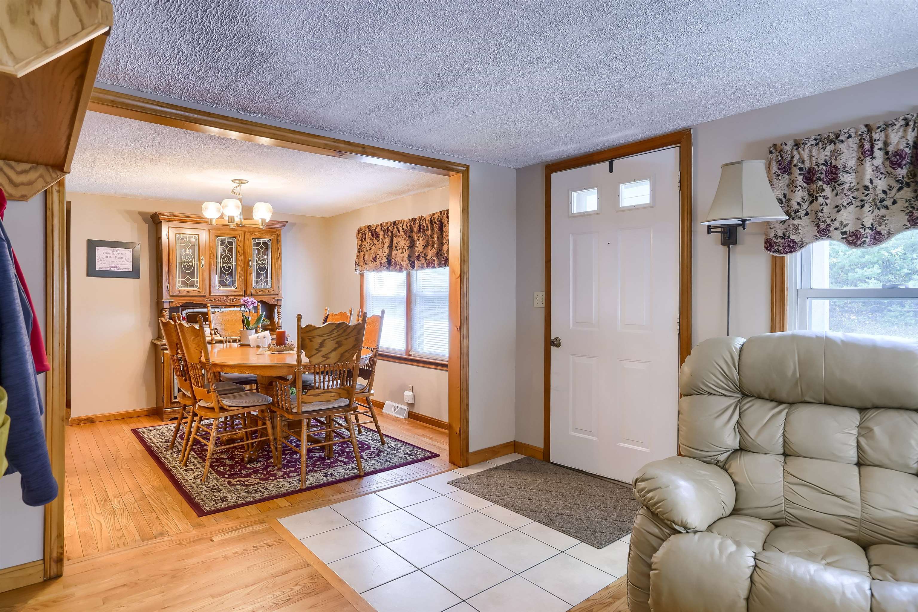 138 Turkey Hill Road Merrimack, NH 03054 - Photo 2 of 31