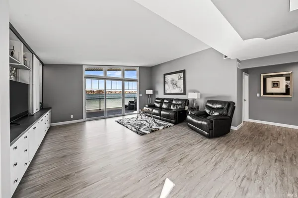 $1,159,000 | 25983 Lake Drive, Elkhart, IN 46514