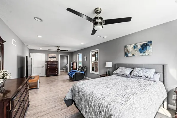 $1,159,000 | 25983 Lake Drive, Elkhart, IN 46514