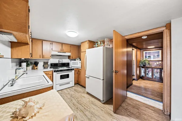 $1,159,000 | 25983 Lake Drive, Elkhart, IN 46514