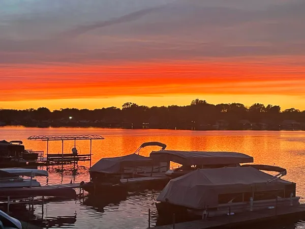 $1,159,000 | 25983 Lake Drive, Elkhart, IN 46514