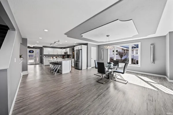 $1,159,000 | 25983 Lake Drive, Elkhart, IN 46514