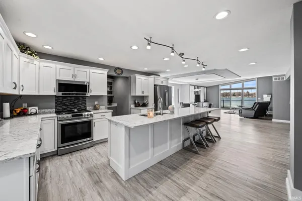 $1,159,000 | 25983 Lake Drive, Elkhart, IN 46514