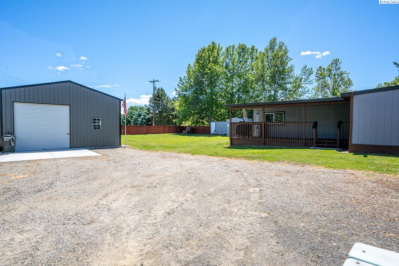 14605 South Haney Road Kennewick, WA 99337 - Photo 4 of 34 Gallery Image 4