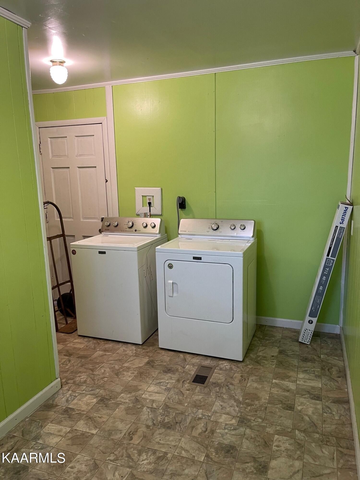 690 Rudd Road Greenback, TN 37742 - Photo 33 of 38 Gallery Image 33