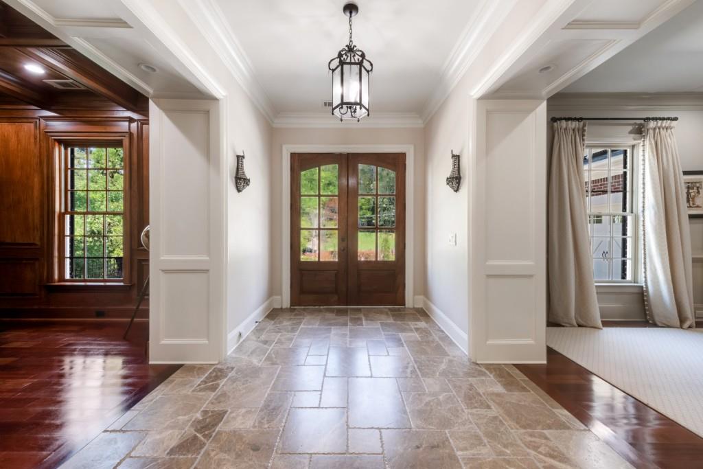 3282 Pinestream Road Northwest Atlanta, GA 30327 - Photo 3 of 54