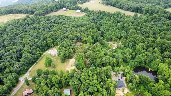 $25,000 | Tbd Cabin Village Lane, Hillsville, VA 24343