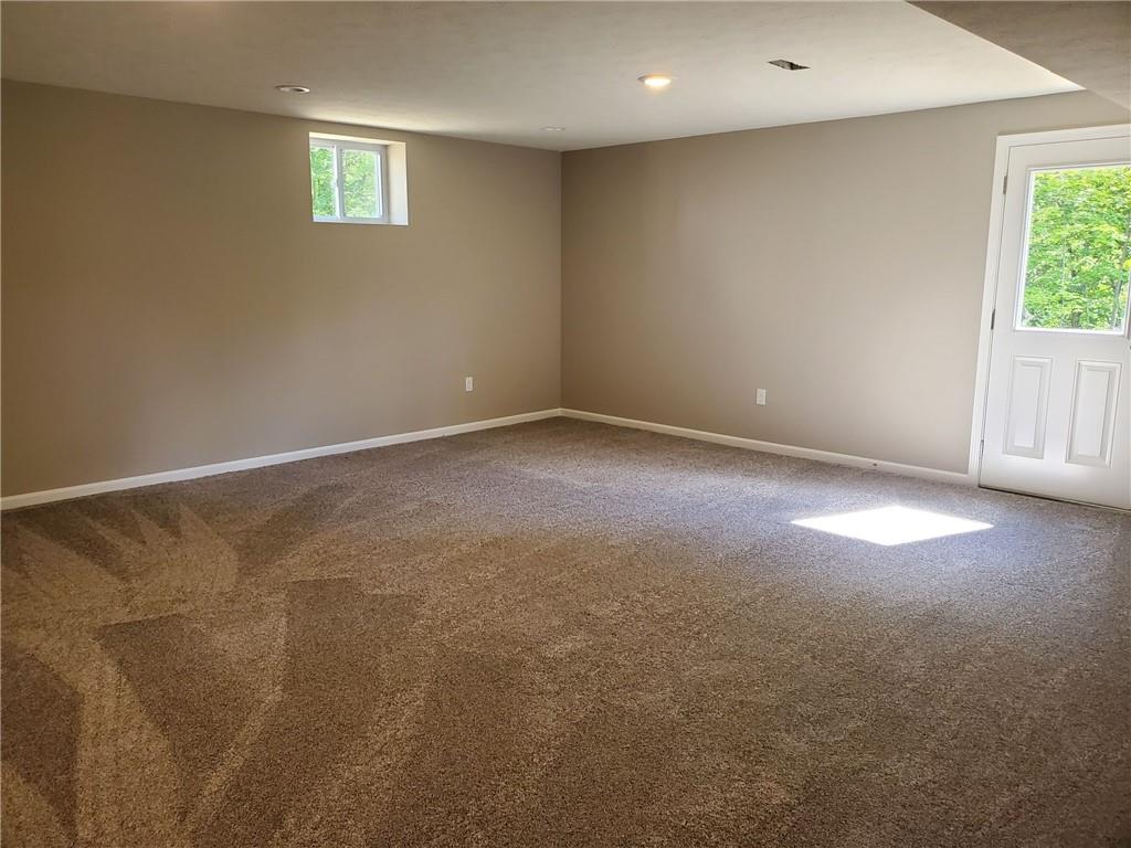 228 Ridgecrest Court Trafford, PA 15085 - Photo 15 of 16 Gallery Image 15