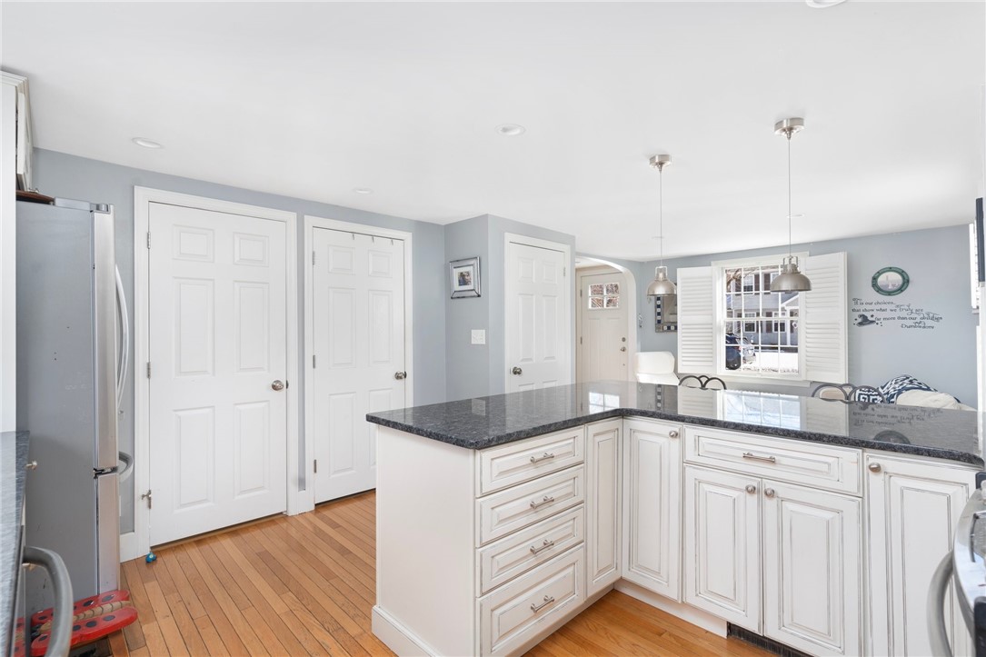 75 Overfield Road East Greenwich, RI 02818 - Photo 12 of 39