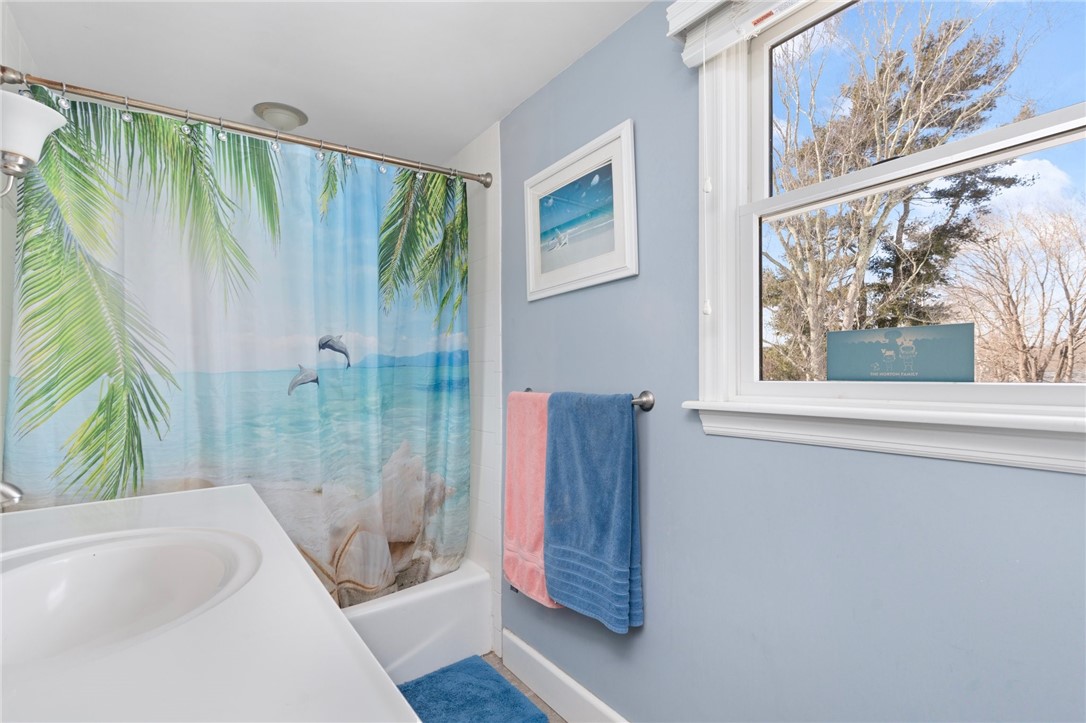 75 Overfield Road East Greenwich, RI 02818 - Photo 23 of 39