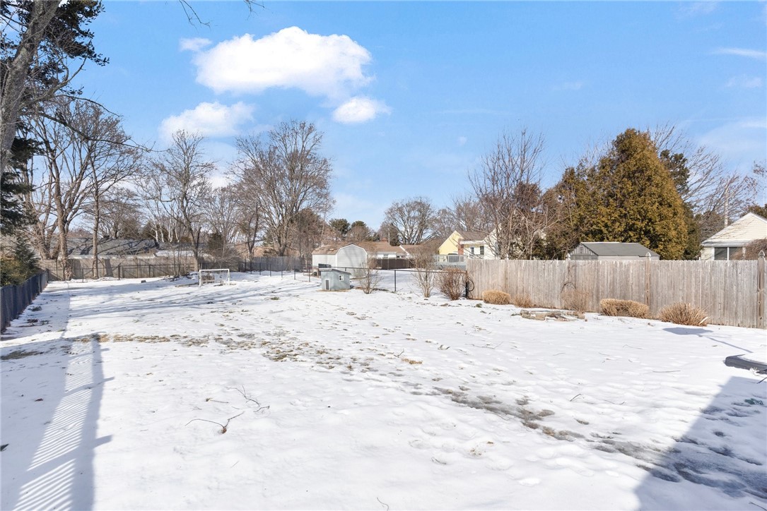 75 Overfield Road East Greenwich, RI 02818 - Photo 25 of 39