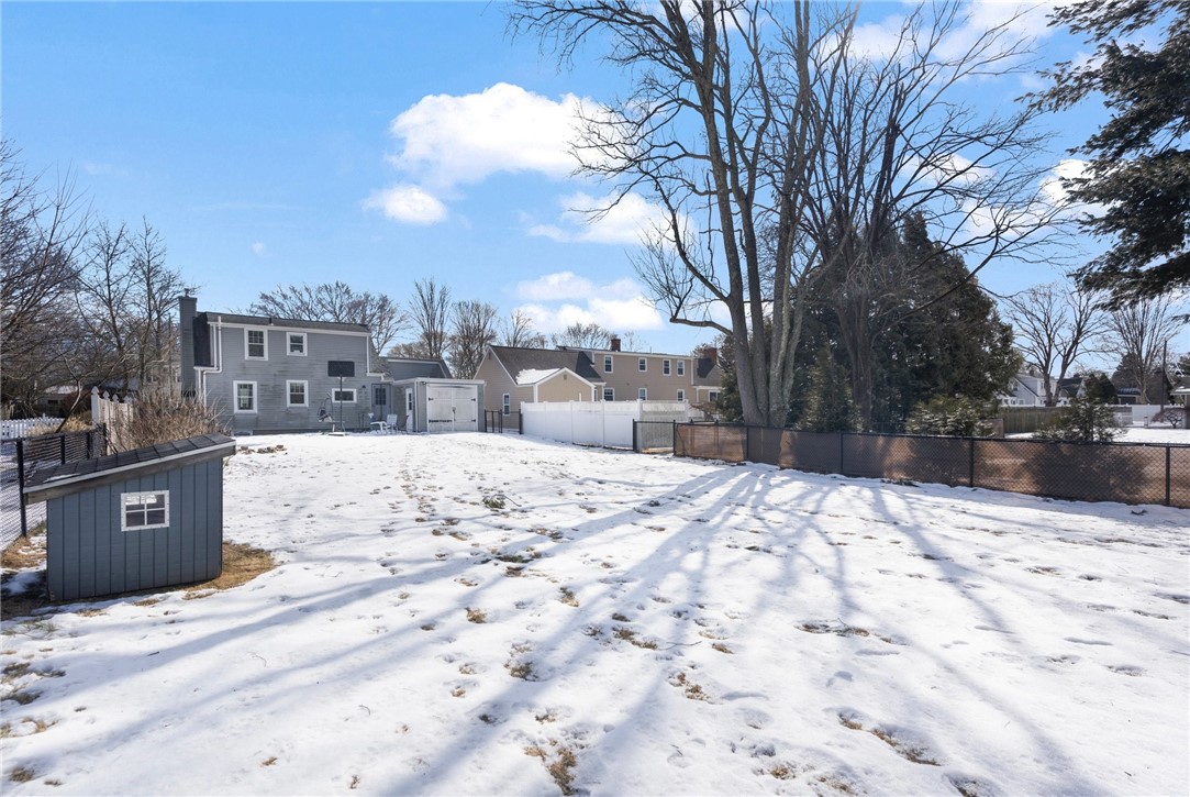 75 Overfield Road East Greenwich, RI 02818 - Photo 28 of 39