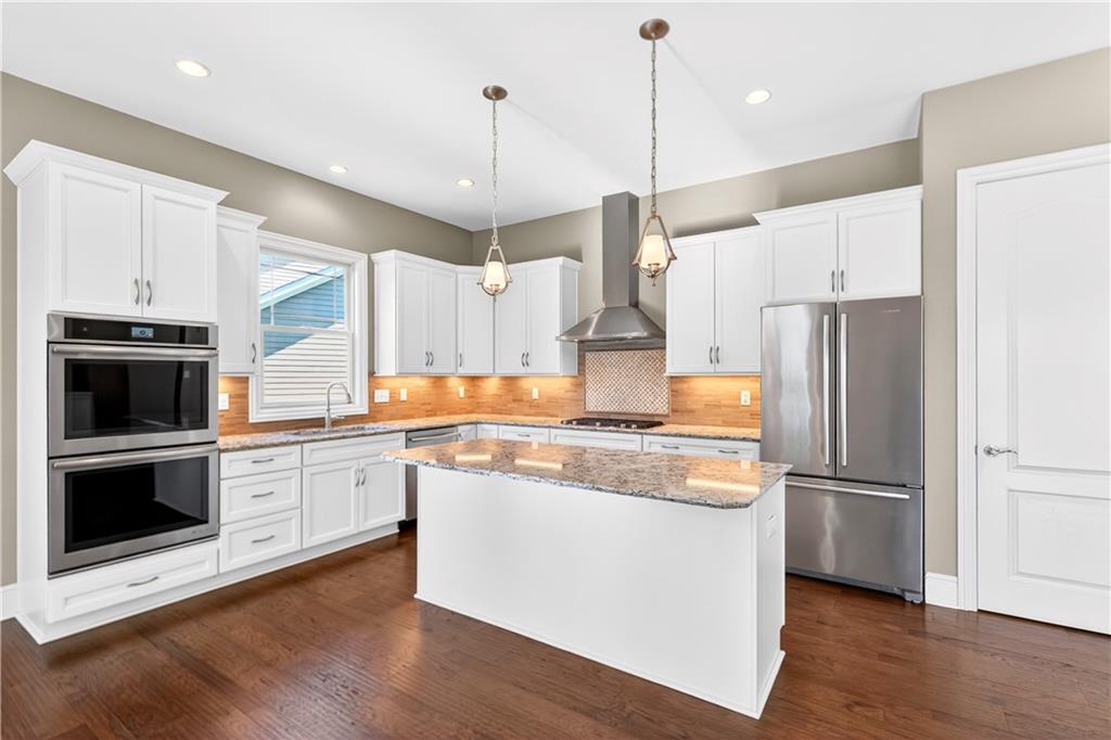 202 Indian Ridge Lane Canonsburg, PA 15317 - Photo 13 of 46 Updated kitchen