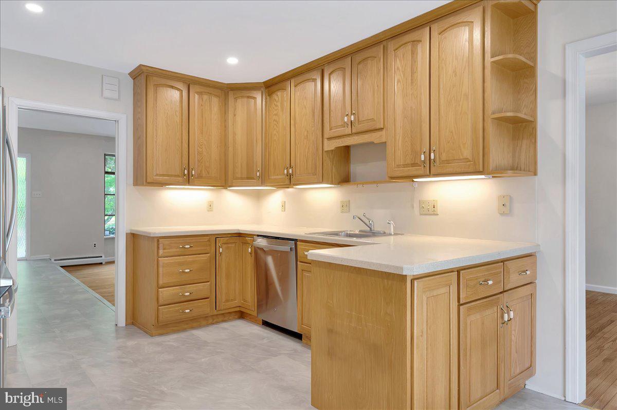 430 Valley Hill Road Exton, PA 19341 - Photo 16 of 44 Eat in kitchen