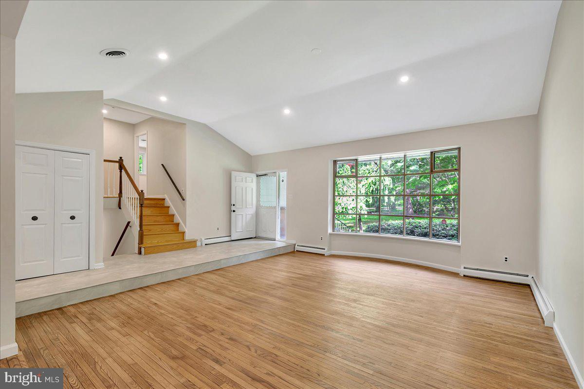 430 Valley Hill Road Exton, PA 19341 - Photo 6 of 44 Bright and open