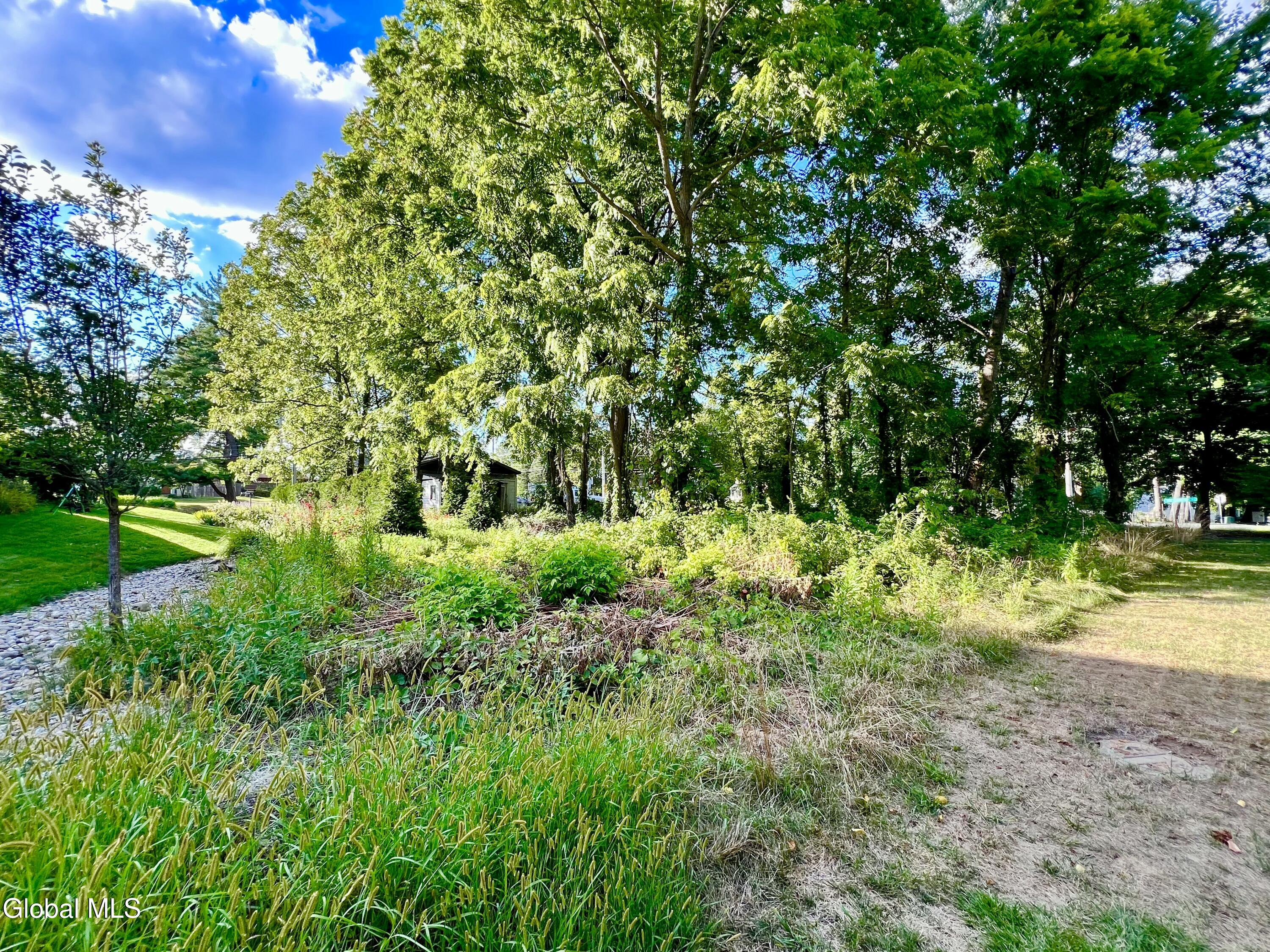 2808 Troy-Schenectady Road Niskayuna, NY 12309 - Photo 6 of 10 IMG_7502