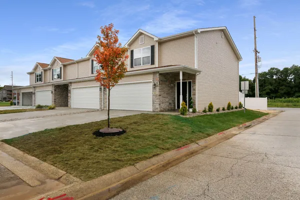 $291,750 | 935 Paula Court, Hobart, IN 46342