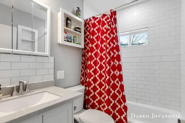 $194,900 | 753 West State Street, Belding, MI 48809