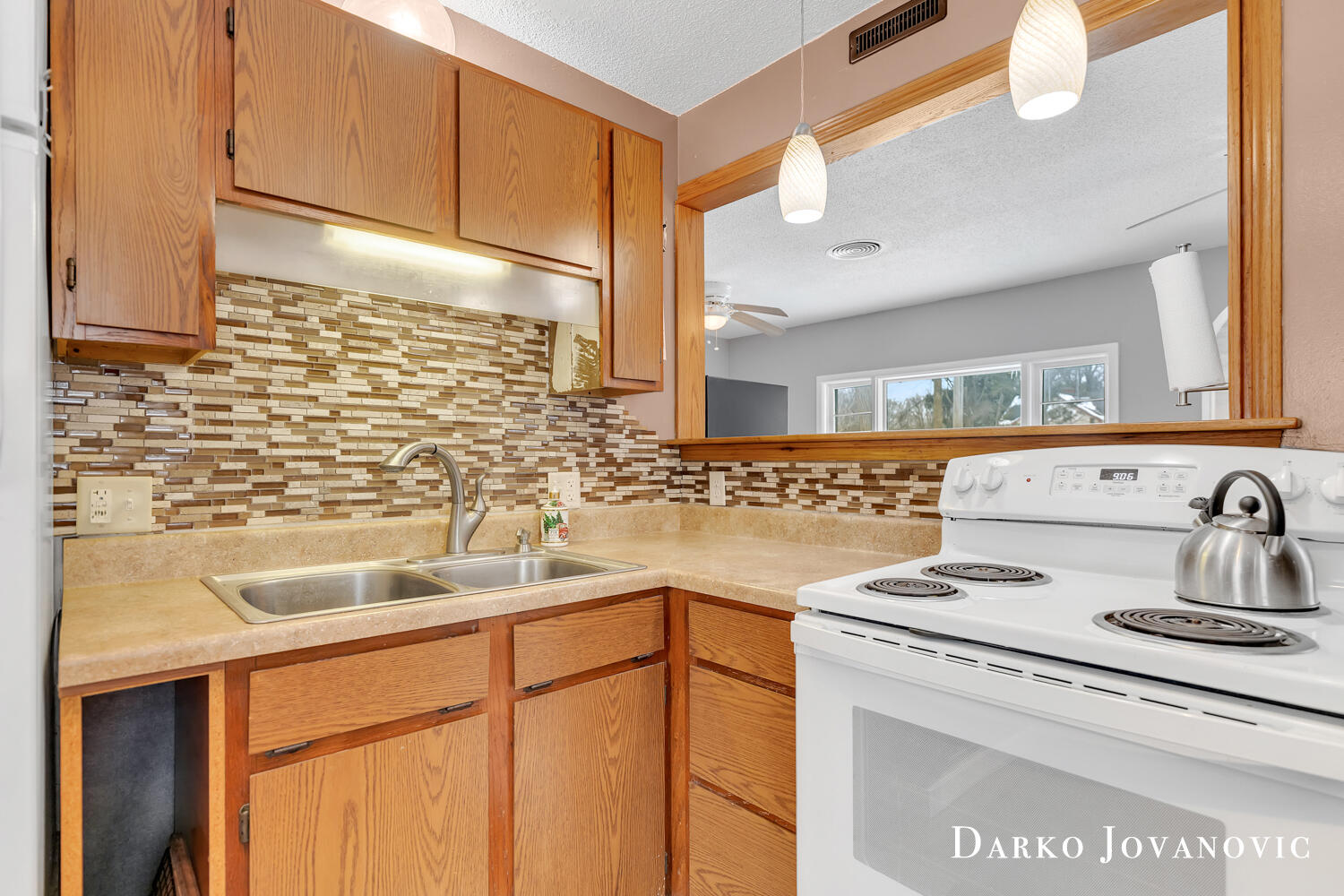 753 West State Street Belding, MI 48809 - Photo 22 of 24 2F9A2339