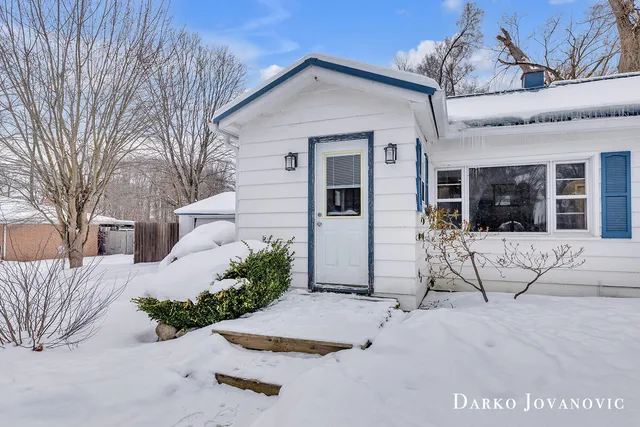 $194,900 | 753 West State Street, Belding, MI 48809