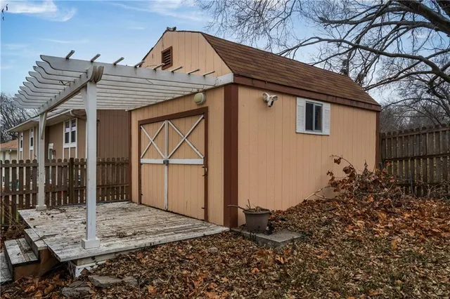 $240,000 | 4800 North Bellaire Avenue, Kansas City, MO 64119