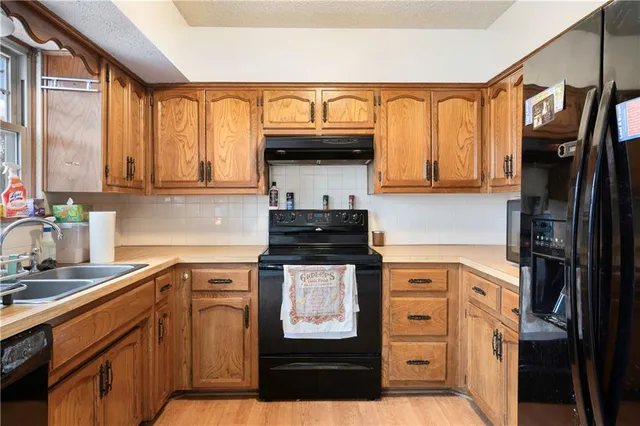 $240,000 | 4800 North Bellaire Avenue, Kansas City, MO 64119