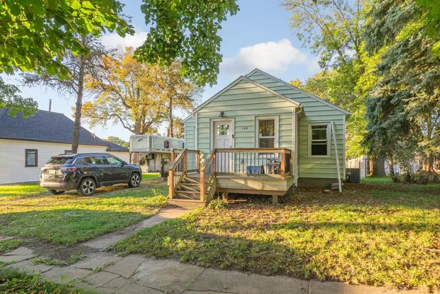 $165,000 | 106 6th Avenue, Ellendale, MN 56026