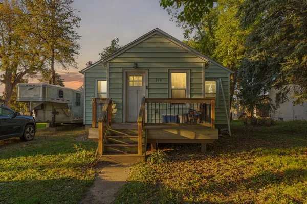 $165,000 | 106 6th Avenue, Ellendale, MN 56026