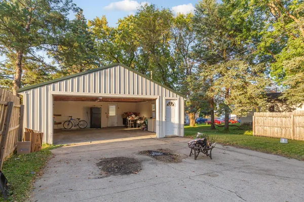 $165,000 | 106 6th Avenue, Ellendale, MN 56026