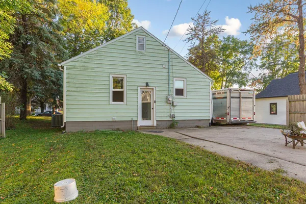 $165,000 | 106 6th Avenue, Ellendale, MN 56026