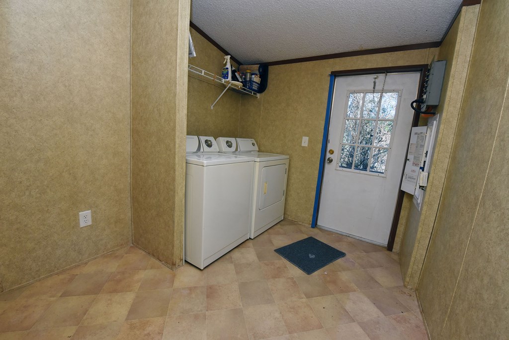 24444 Morganton Highway Blue Ridge, GA 30513 - Photo 20 of 41 a view of utility room