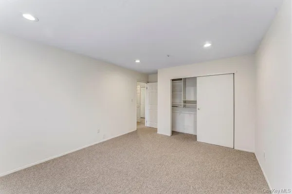 $6,900 | 124 Foxwood Drive, Jericho, NY 11753