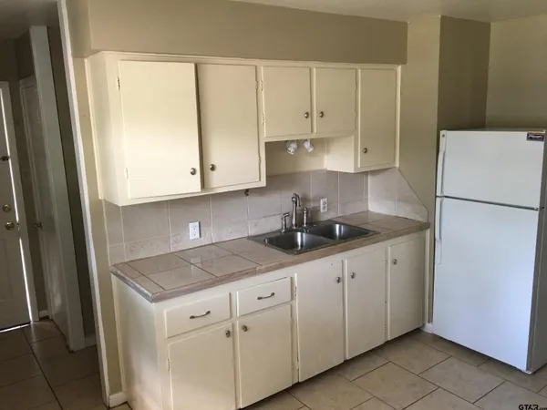 $1,550 | 2011 Lee Street, Tyler, TX 75702
