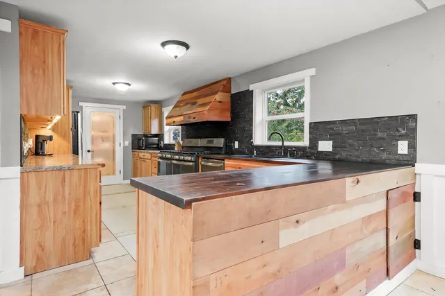 $679,900 | 14716 Highway 176, Woodstock, IL 60098